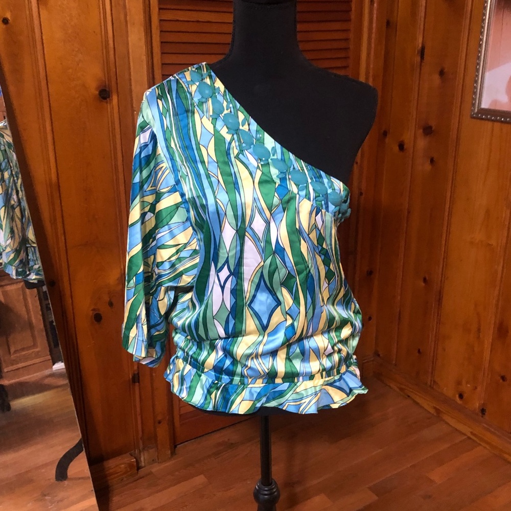 Rachel Lym one shoulder top